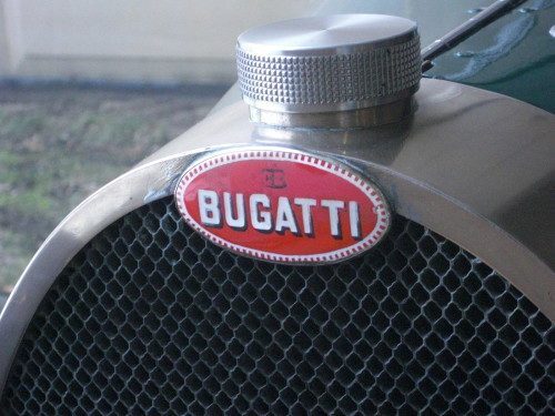 bugatti-emblem-500x375-7949725-1425442-8187115