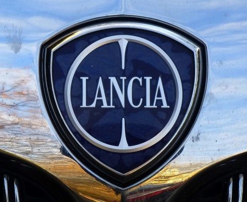 lancia-emblem-7-500x408-8961114-5016127-9255540-1341695